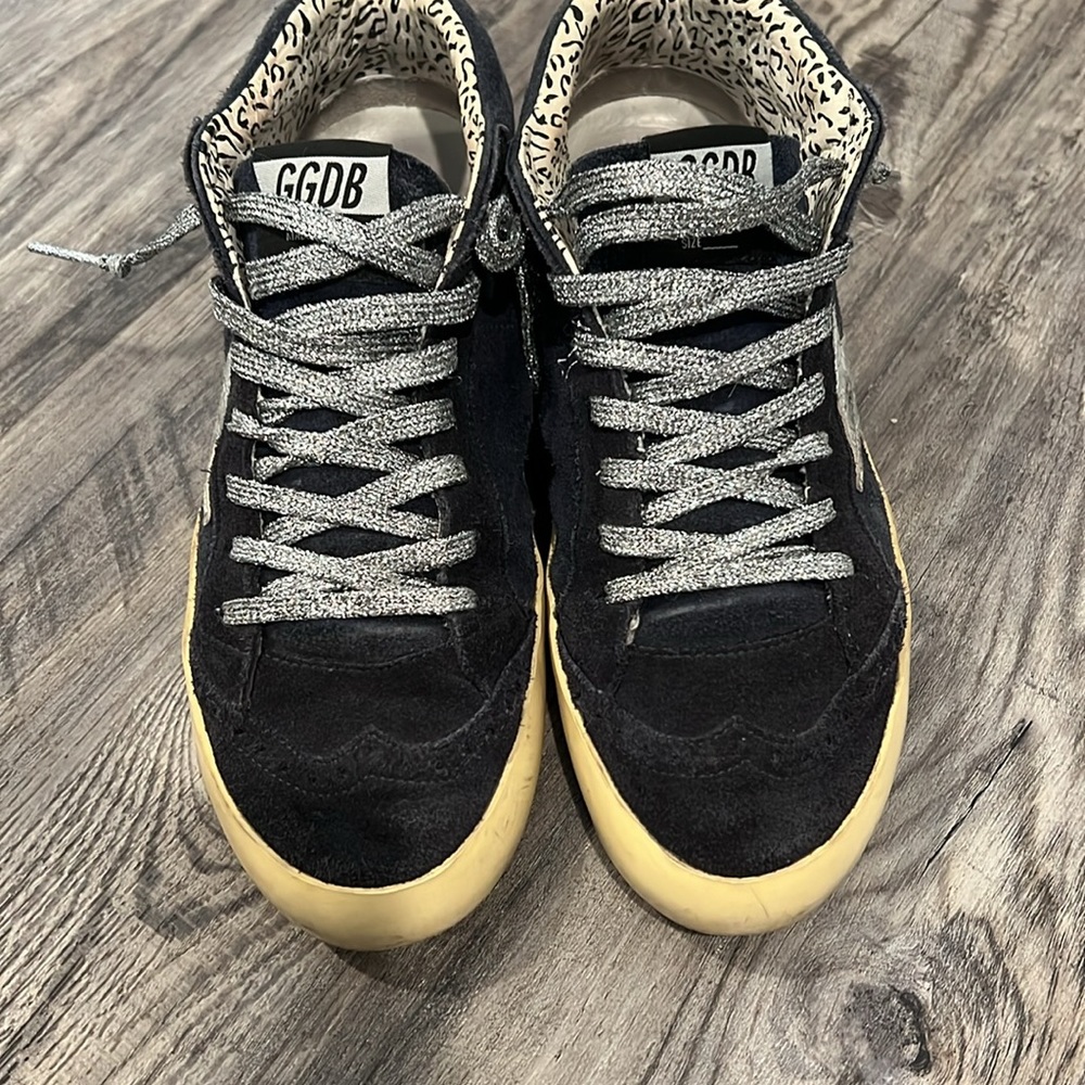 GOLDEN GOOSE Deluxe Brand GGDB
Suede Mid Star Sneakers Blue Silver Size 39